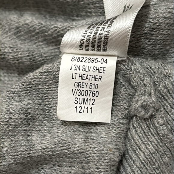 GAP Heather Grey Buttoned Cardigan - Picture 5 of 5